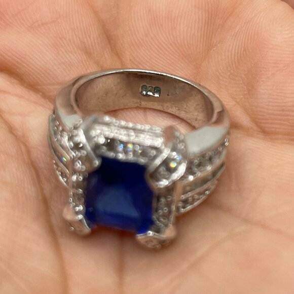 Silver 925 Ring With Blue Emerald-Cut Center Stone & Accent Crystals Elegant - Picture 6 of 7